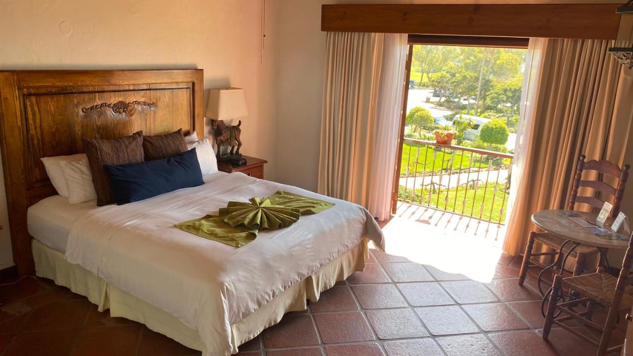 Hacienda Bajamar Hotel La Mision Ruang foto